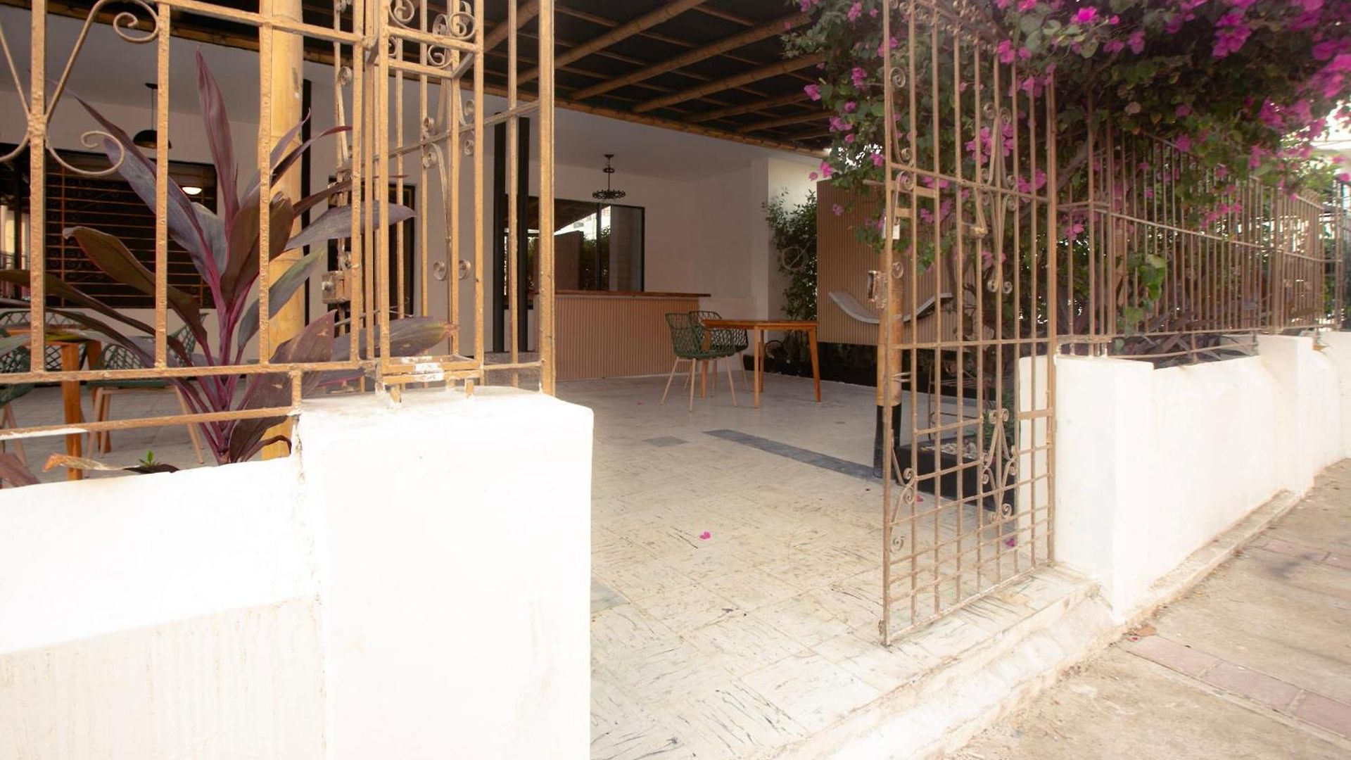 Casa Santa Cruz & Social Coffee * Cartagena